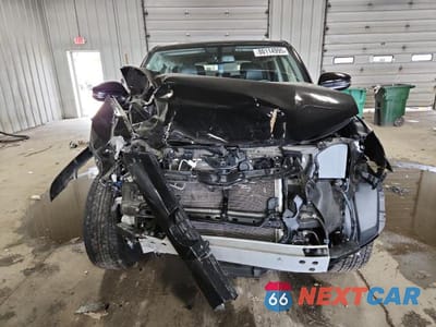 Piąte zdjęcie samochodu w środku: 2017 TOYOTA 4RUNNER VIN:JTEBU5JR5H5474527 - miniatura