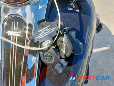 Zdjęcie 6 z 7 samochodu: 2019 HARLEY-DAVIDSON FLHX VIN:1HD1KBC15KB615342 - miniatura