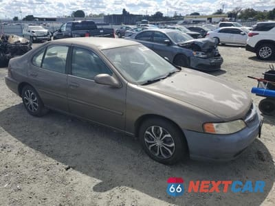 Czwarte zdjęcie samochodu z boku: 2001 NISSAN ALTIMA XE VIN:1N4DL01D61C195084 - miniatura