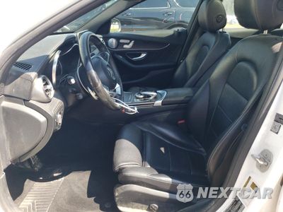 Zdjęcie 7 z 15 samochodu: 2015 MERCEDES-BENZ C 300 4MATIC VIN:55SWF4KB9FU014101 - miniatura
