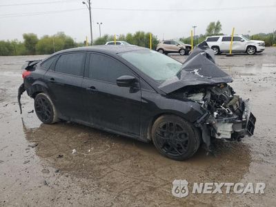 Czwarte zdjęcie samochodu z boku: 2015 FORD FOCUS SE VIN:1FADP3F27FL254339 - miniatura