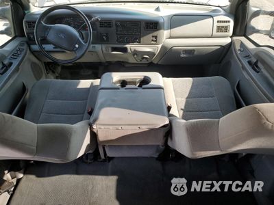 Zdjęcie 8 z 12 samochodu: 2003 FORD F250 SUPER DUTY VIN:1FTNW21L13ED46106 - miniatura