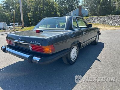 Trzecie zdjęcie samochodu z tyłu: 1987 MERCEDES-BENZ 560 SL VIN:WDBBA48D6HA072118 - miniatura