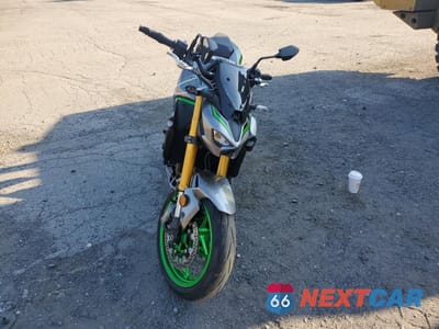 Drugie zdjęcie samochodu z przodu: 2025 KAWASAKI ZR900 T VIN:ML5ZRDT1XSDA01657 - miniatura
