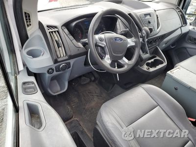 Zdjęcie 8 z 15 samochodu: 2018 FORD TRANSIT T-150 VIN:1FTYE1CM1JKB42288 - miniatura