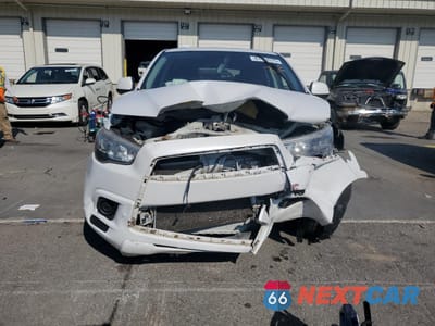 Piąte zdjęcie samochodu w środku: 2011 MITSUBISHI OUTLANDER SPORT ES VIN:JA4AP3AU6BZ008339 - miniatura