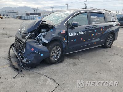 2025 TOYOTA SIENNA LE 5TDKRKEC3SS233495 - główne zdjęcie licytacji z USA - miniatura