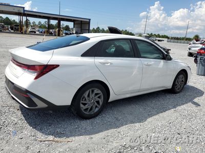 Trzecie zdjęcie samochodu z tyłu: 2024 HYUNDAI ELANTRA SEL VIN:KMHLM4DG1RU832545 - miniatura