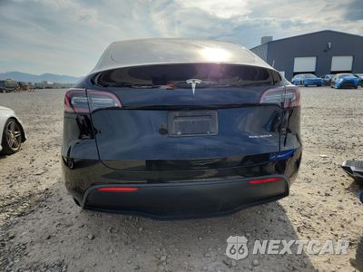 Zdjęcie 6 z 14 samochodu: 2023 TESLA MODEL Y VIN:7SAYGDEE9PF828055 - miniatura