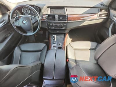 Zdjęcie 8 z 13 samochodu: 2011 BMW X5 XDRIVE35I VIN:5UXZV4C54BL412820 - miniatura