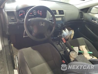Zdjęcie 8 z 12 samochodu: 2005 HONDA ACCORD LX VIN:JHMCM56425C001745 - miniatura