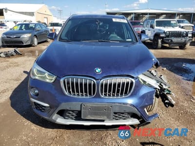 Piąte zdjęcie samochodu w środku: 2016 BMW X1 XDRIVE28I VIN:WBXHT3C30G5E52602 - miniatura