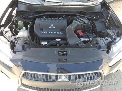 Zdjęcie 12 z 13 samochodu: 2011 MITSUBISHI OUTLANDER GT VIN:JA4JT5AX9BU011167 - miniatura