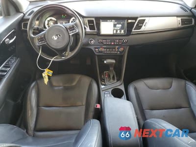 Zdjęcie 8 z 13 samochodu: 2017 KIA NIRO EX TOURING VIN:KNDCE3LC7H5049863 - miniatura