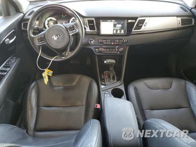 Zdjęcie 8 z 13 samochodu: 2017 KIA NIRO EX TOURING VIN:KNDCE3LC7H5049863 - miniatura