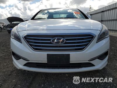 Piąte zdjęcie samochodu w środku: 2017 HYUNDAI SONATA SE VIN:5NPE24AF5HH536516 - miniatura