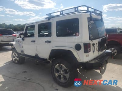 Drugie zdjęcie samochodu z przodu: 2016 JEEP WRANGLER UNLIMITED SAHARA VIN:1C4BJWEG2GL304390 - miniatura