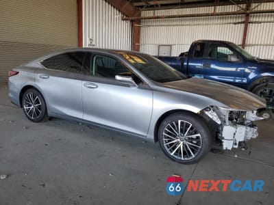 Czwarte zdjęcie samochodu z boku: 2022 LEXUS ES 350 BASE VIN:58ADZ1B10NU119867 - miniatura