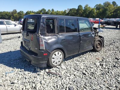 Trzecie zdjęcie samochodu z tyłu: 2005 TOYOTA SCION XB VIN:JTLKT324950194895 - miniatura