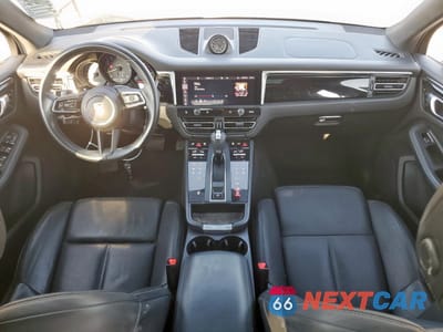 Zdjęcie 8 z 15 samochodu: 2022 PORSCHE MACAN VIN:WP1AA2A55NLB11350 - miniatura