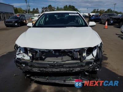Piąte zdjęcie samochodu w środku: 2024 TOYOTA CAMRY LE VIN:4T1C11AK6RU203962 - miniatura