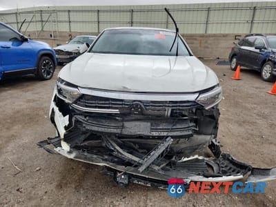 Piąte zdjęcie samochodu w środku: 2024 VOLKSWAGEN JETTA SEL VIN:3VWGM7BU9RM085679 - miniatura