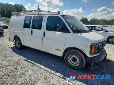 Czwarte zdjęcie samochodu z boku: 2001 CHEVROLET EXPRESS G1500 VIN:1GCFG15W211122220 - miniatura