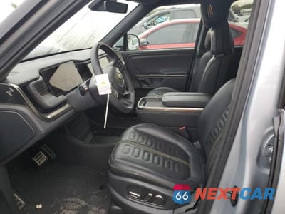 Zdjęcie 7 z 13 samochodu: 2024 RIVIAN R1S ADVENTURE VIN:7PDSGBBA7RN044317 - miniatura