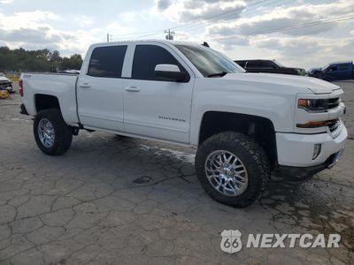 Czwarte zdjęcie samochodu z boku: 2017 CHEVROLET SILVERADO K1500 LT VIN:3GCUKREC0HG302284 - miniatura