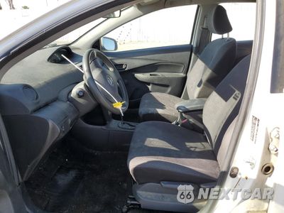 Zdjęcie 7 z 14 samochodu: 2008 TOYOTA YARIS VIN:JTDBT923381244162 - miniatura