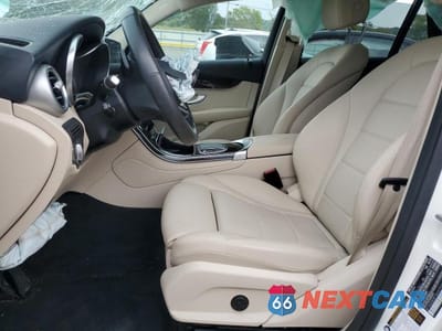 Zdjęcie 7 z 13 samochodu: 2022 MERCEDES-BENZ GLC 300 VIN:W1N0G8DB1NV377526 - miniatura