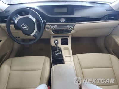 Zdjęcie 8 z 13 samochodu: 2014 LEXUS ES 350 VIN:JTHBK1GG8E2145261 - miniatura
