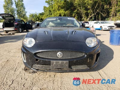 Piąte zdjęcie samochodu w środku: 2010 JAGUAR XKR VIN:SAJXA4EC6AMB38047 - miniatura