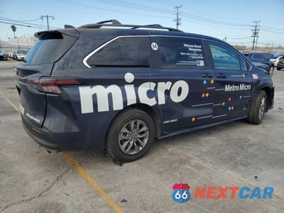 Trzecie zdjęcie samochodu z tyłu: 2025 TOYOTA SIENNA LE VIN:5TDKRKEC3SS233495 - miniatura