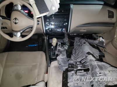 Zdjęcie 8 z 12 samochodu: 2015 NISSAN ALTIMA 2.5 VIN:1N4AL3AP9FN340662 - miniatura