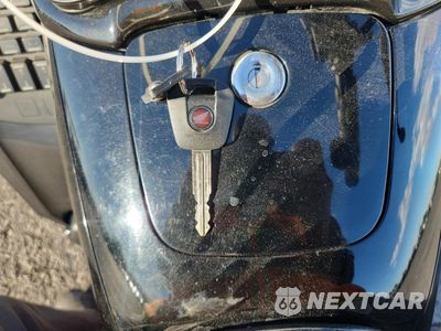 Zdjęcie 8 z 9 samochodu: 2013 HONDA GL1800 B VIN:JH2SC6810DK000436 - miniatura