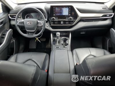 Zdjęcie 8 z 16 samochodu: 2022 TOYOTA HIGHLANDER XLE VIN:5TDHZRBH4NS175971 - miniatura