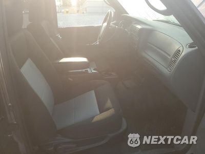Zdjęcie 7 z 12 samochodu: 2010 FORD RANGER SUPER CAB VIN:1FTLR4FE7APA70701 - miniatura