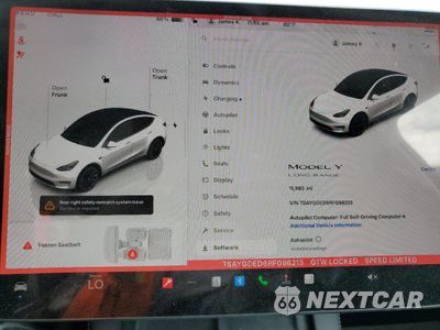 Zdjęcie 9 z 13 samochodu: 2024 TESLA MODEL Y VIN:7SAYGDED6RF098213 - miniatura