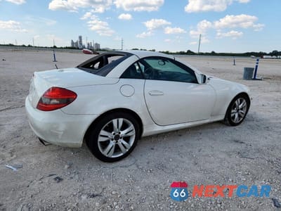 Trzecie zdjęcie samochodu z tyłu: 2009 MERCEDES-BENZ SLK 350 VIN:WDBWK58F19F190636 - miniatura