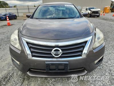 Piąte zdjęcie samochodu w środku: 2015 NISSAN ALTIMA 2.5 VIN:1N4AL3AP3FN903625 - miniatura