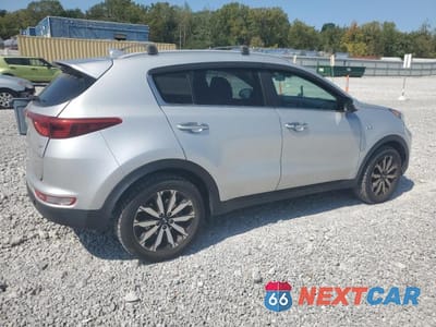 Trzecie zdjęcie samochodu z tyłu: 2017 KIA SPORTAGE EX VIN:KNDPNCAC6H7223740 - miniatura