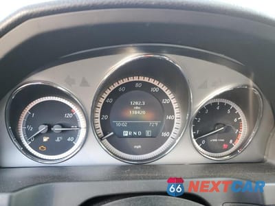 Zdjęcie 9 z 12 samochodu: 2011 MERCEDES-BENZ C 300 4MATIC VIN:WDDGF8BB4BR150661 - miniatura