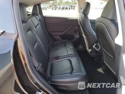Zdjęcie 10 z 12 samochodu: 2024 TESLA MODEL Y VIN:7SAYGAEE2RF124457 - miniatura