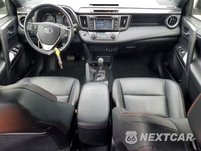 Zdjęcie 8 z 14 samochodu: 2018 TOYOTA RAV4 SE VIN:JTMJFREVXJJ207860 - miniatura