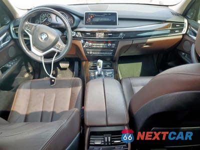 Zdjęcie 8 z 13 samochodu: 2015 BMW X5 XDRIVE35D VIN:5UXKS4C50F0J99186 - miniatura