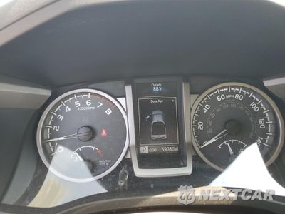 Zdjęcie 9 z 14 samochodu: 2018 TOYOTA TACOMA DOUBLE CAB VIN:5TFCZ5AN5JX145067 - miniatura