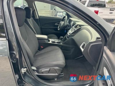 Zdjęcie 7 z 15 samochodu: 2017 CHEVROLET EQUINOX LS VIN:2GNALBEK1H1546430 - miniatura