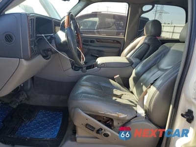 Zdjęcie 7 z 12 samochodu: 2004 CADILLAC ESCALADE LUXURY VIN:1GYEK63NX4R109202 - miniatura