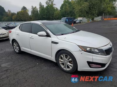 Czwarte zdjęcie samochodu z boku: 2013 KIA OPTIMA EX VIN:5XXGN4A72DG147668 - miniatura